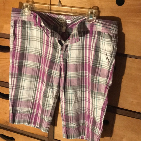VANS Purple Checked Striped Shorts SZ 9 - Picture 6 of 6